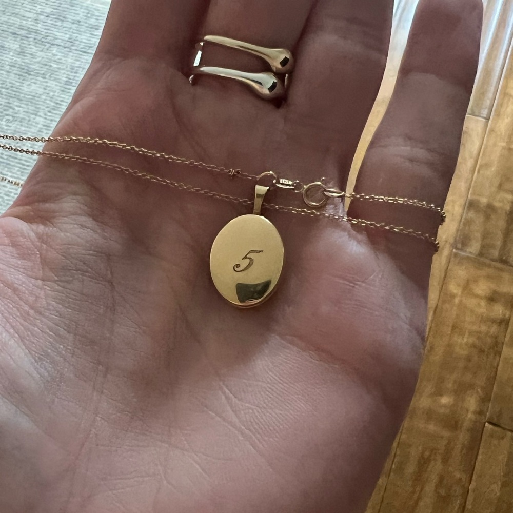 14K Solid Gold Oval Locket Necklace (Engraved with ‘5’)